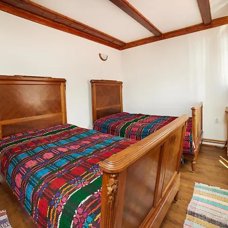 Pensiunea Colt Alb Guest house Ocolis