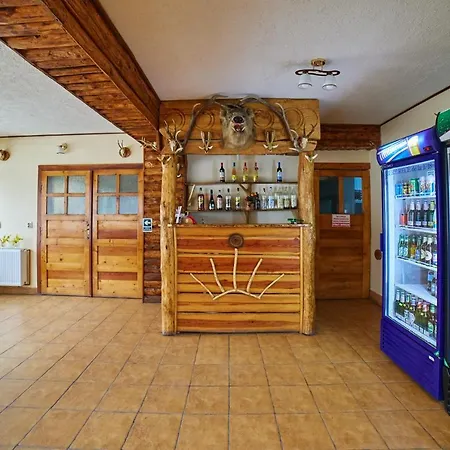 Pensiunea Colt Alb Guest house *