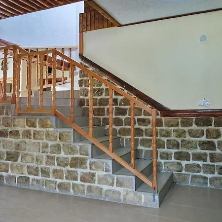 Pensiunea Colt Alb * Ocolis